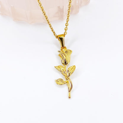 Cadena con rosa - La Bella y La Bestia