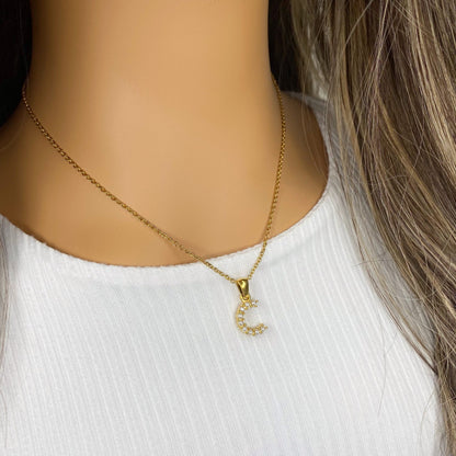 Cadena con letra de perlitas
