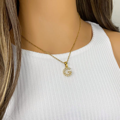 Cadena con letra de perlitas