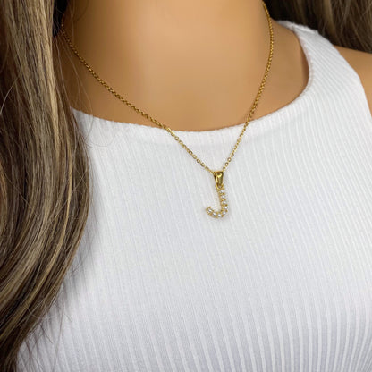 Cadena con letra de perlitas