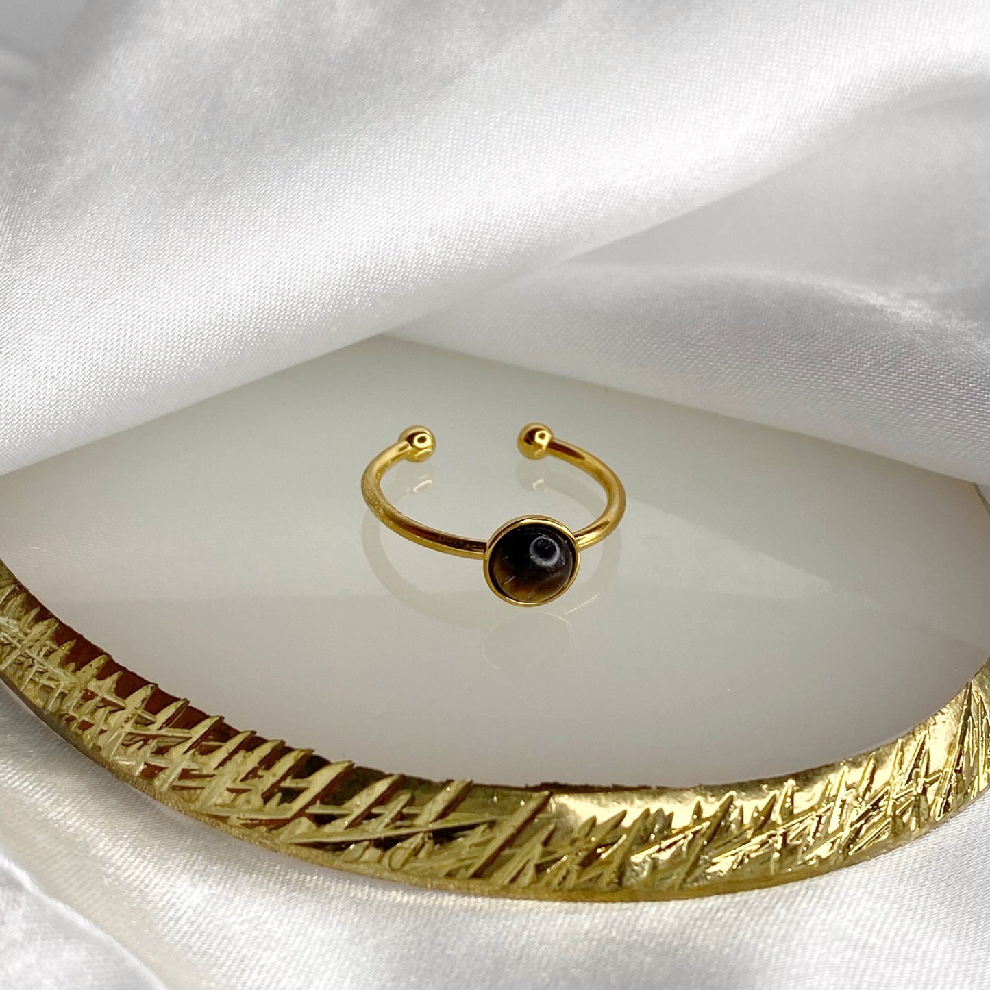 Anillo de ojo de tigre