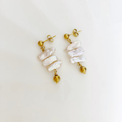 Aretes de perlas biwa