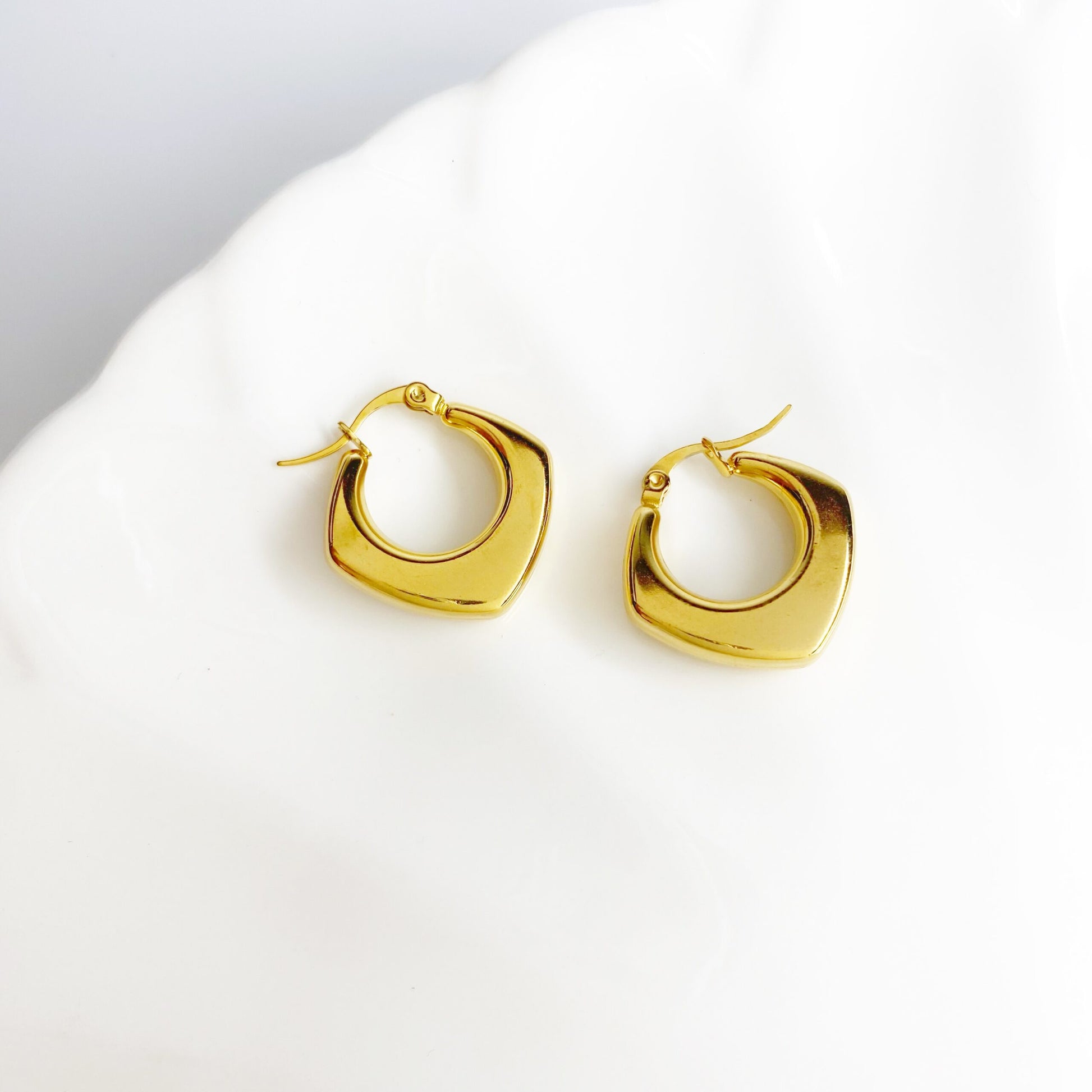 aretes (1381)