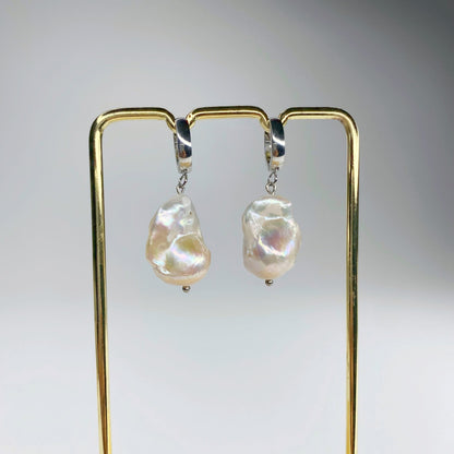 Argolla con perla barroca