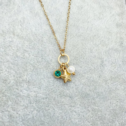 Cadena con estrella, perla y zirconia