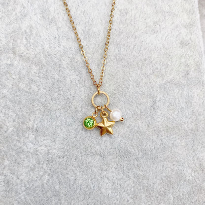 Cadena con estrella, perla y zirconia