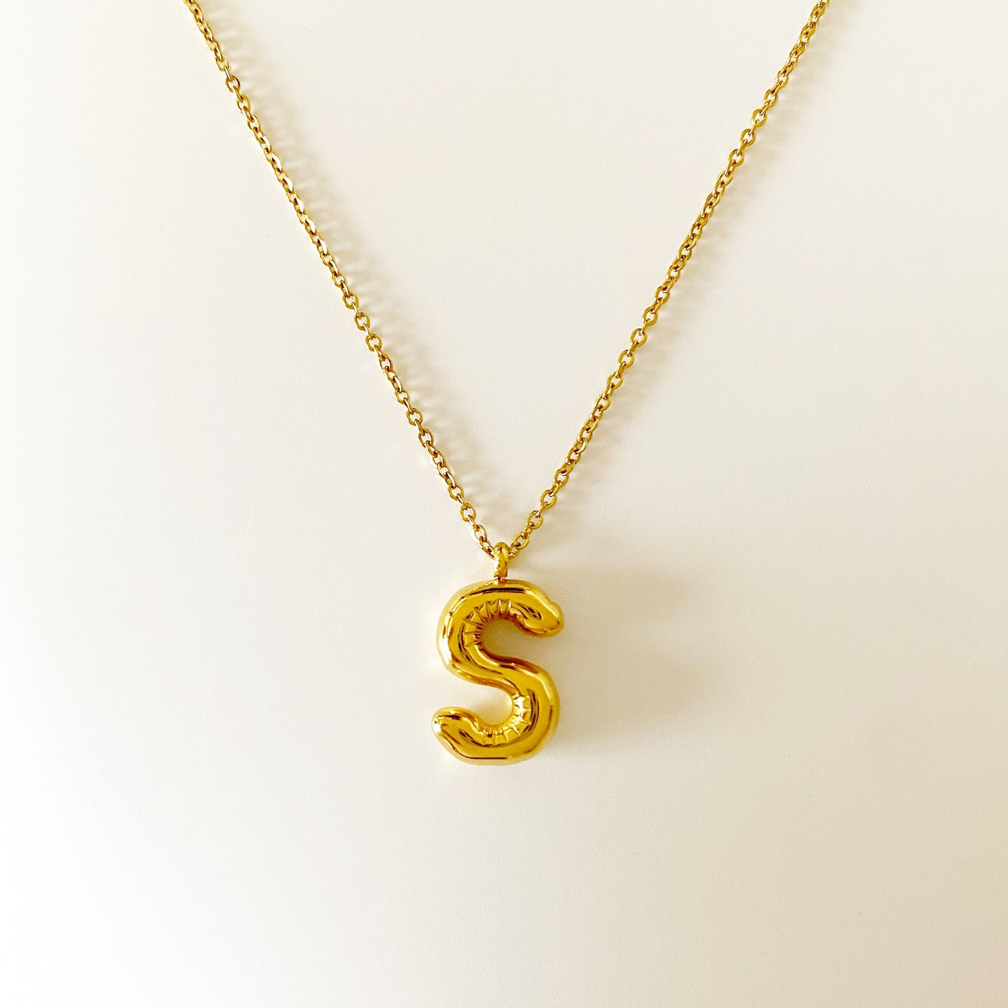 Cadena de letras globo