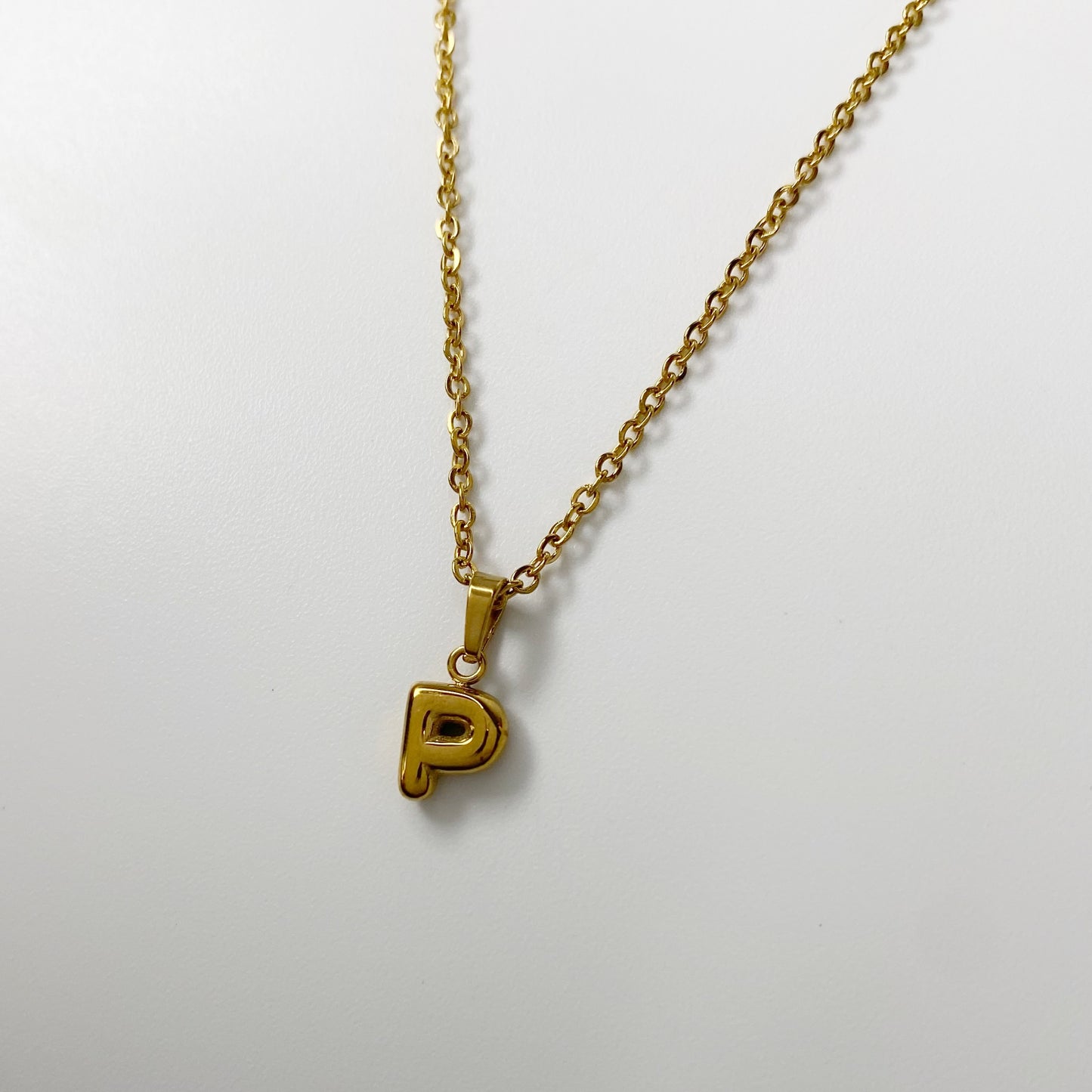 Cadena con letra burbuja