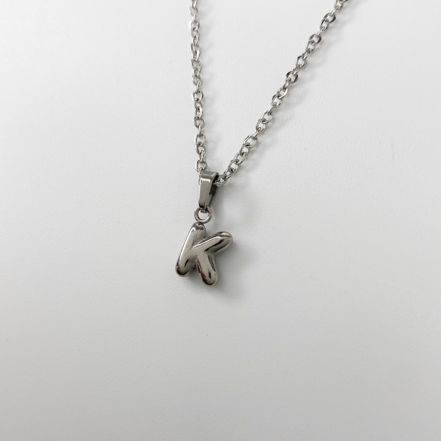 Cadena con letra burbuja