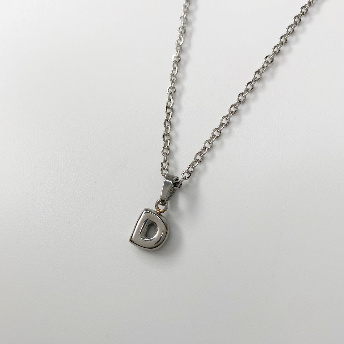 Cadena con letra burbuja