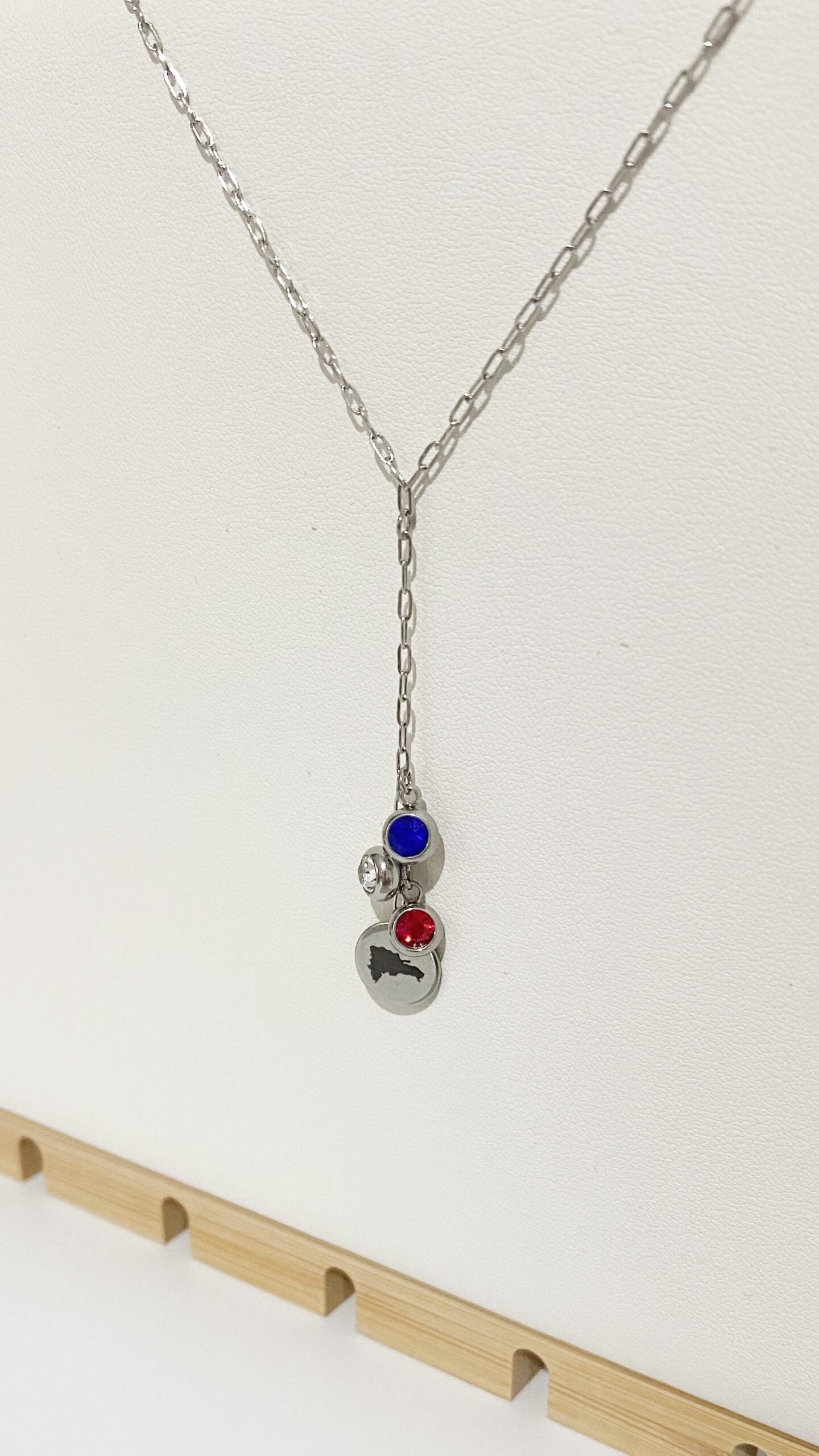 Cadena con República Dominicana con zirconias