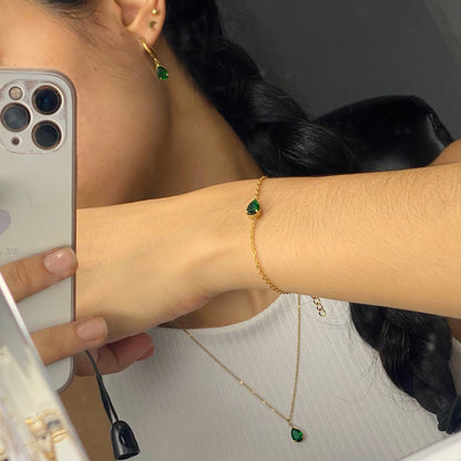 Pulsera con gota de zirconia esmeralda
