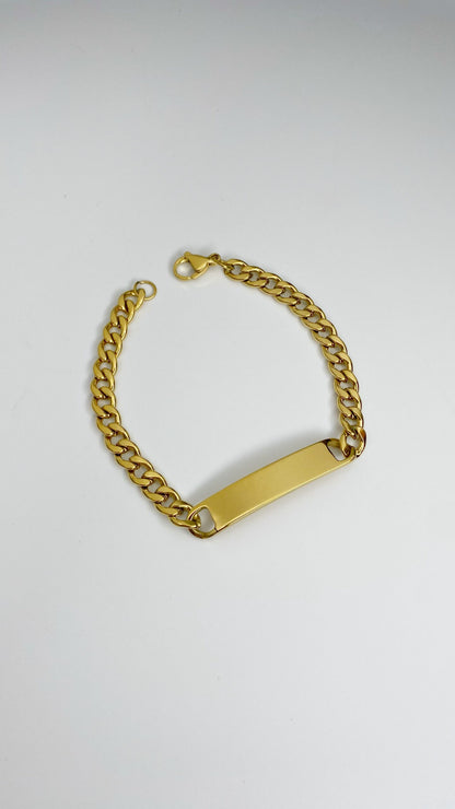 Pulsera con placa rectangular personalizada