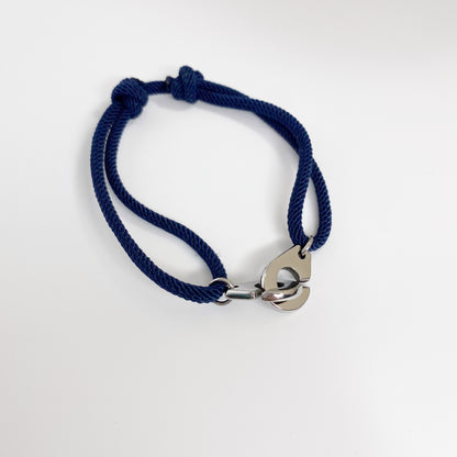 Pulsera de esposas con cordón