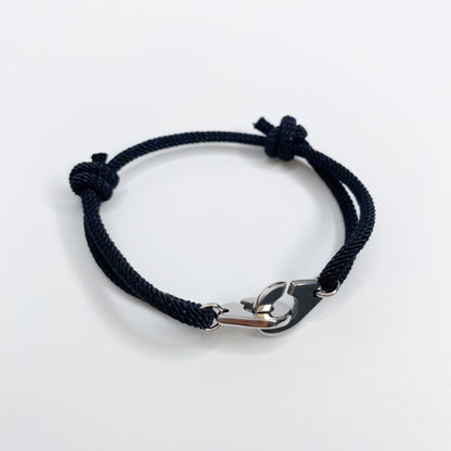 Pulsera de esposas con cordón