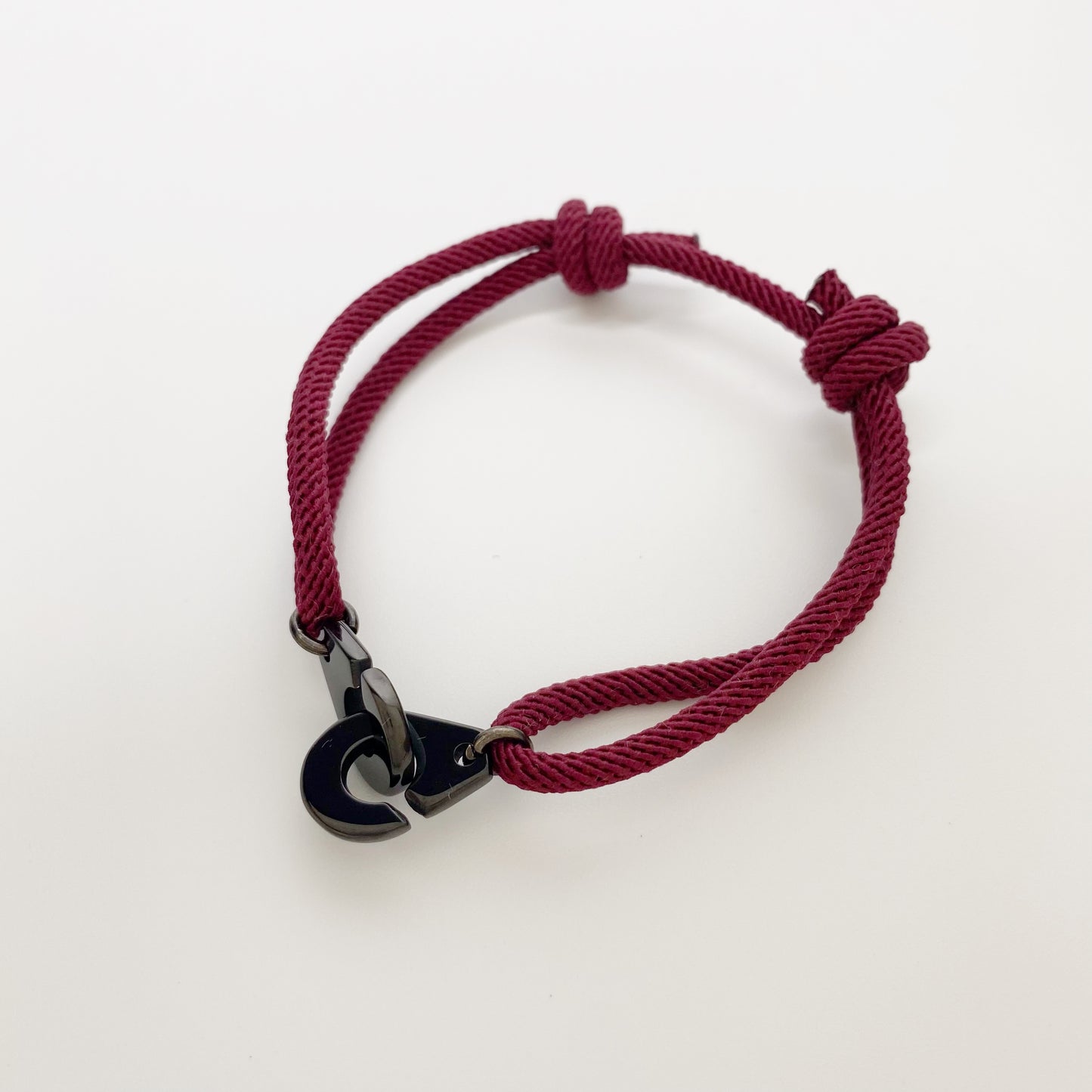 Pulsera de esposas con cordón