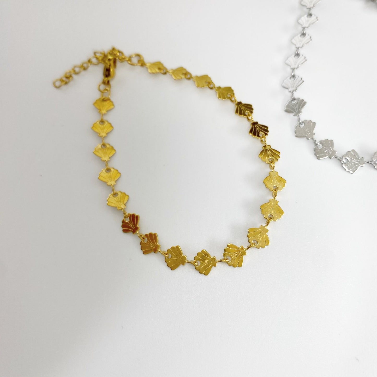Pulsera de conchas