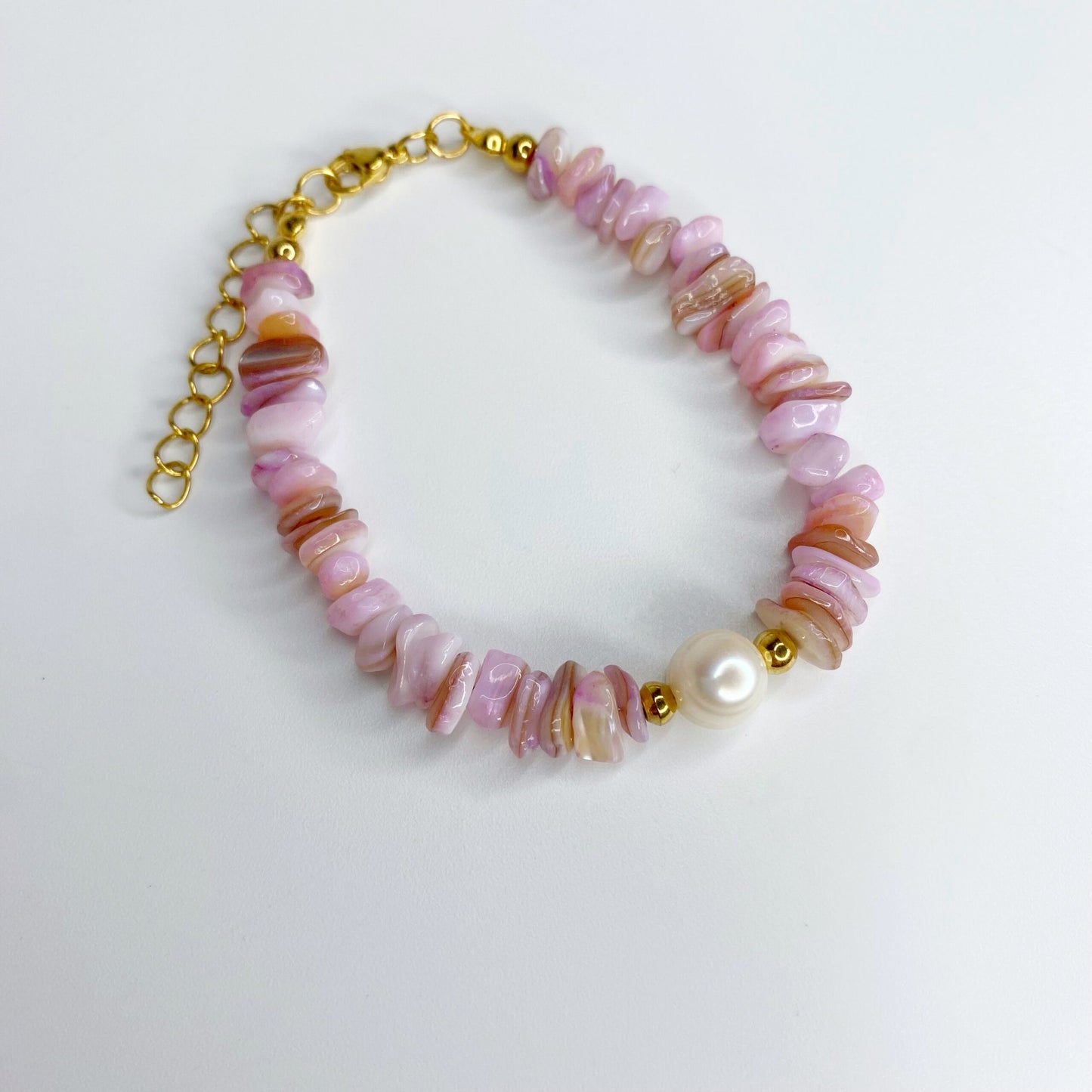 Pulsera de piedras picadas con perla
